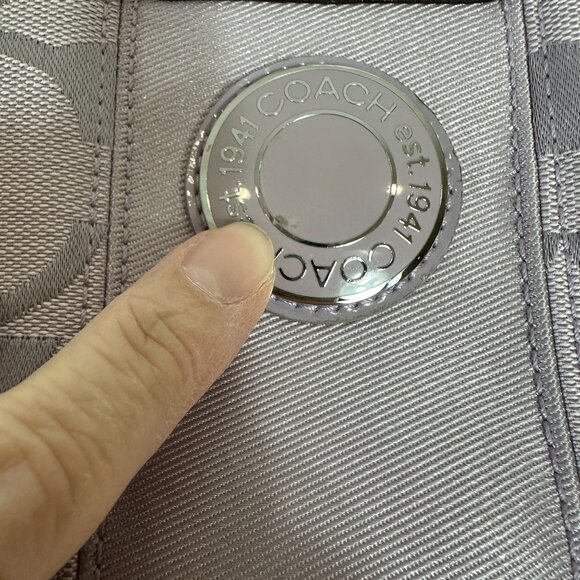 Coach Signature C KISS LOCK Shoulder Bag Lavender Purple F19190 - Picture 14 of 15